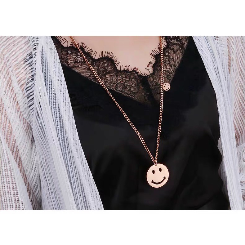 Kalung Rantai Panjang Liontin Smiley Face Bahan Titanium Steel Lapis Rose Gold 18K