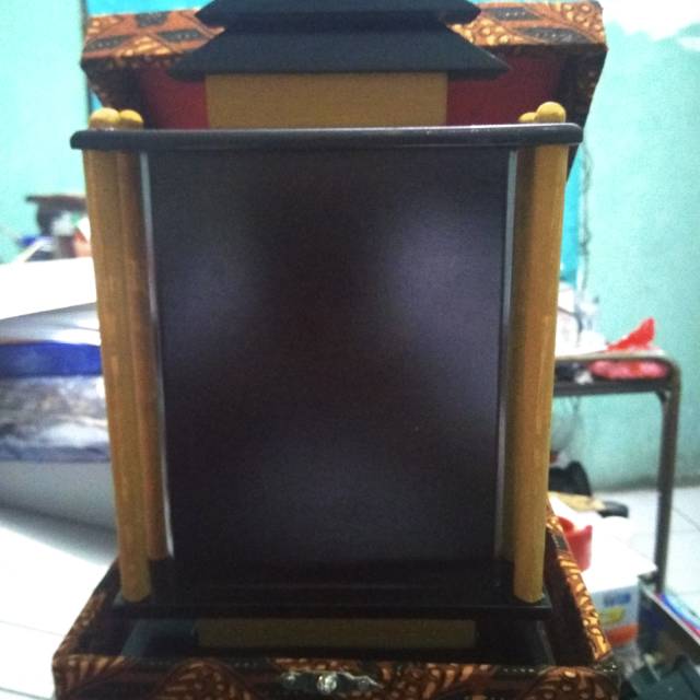 Plakat Kayu bentuk gedung sate