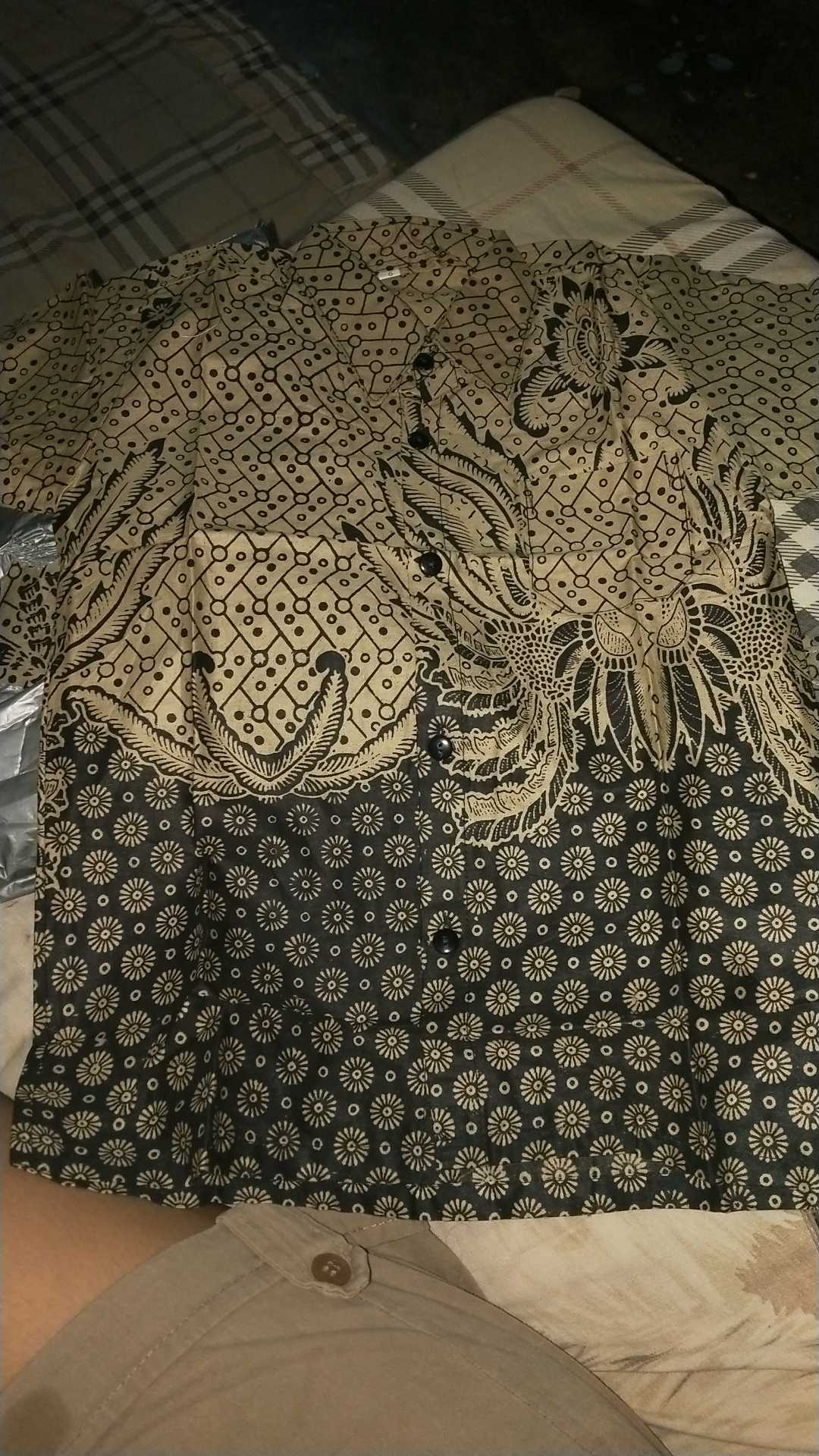 Batik Couple Keluarga ~ Sania Ruffle Ori Ndoro Jowi Dnt Motif Sogan Abu 001