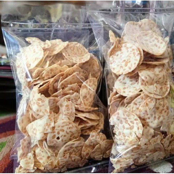 

KERIPIK TEMPE 500GRAM | JAJANAN KHAS CIREBON