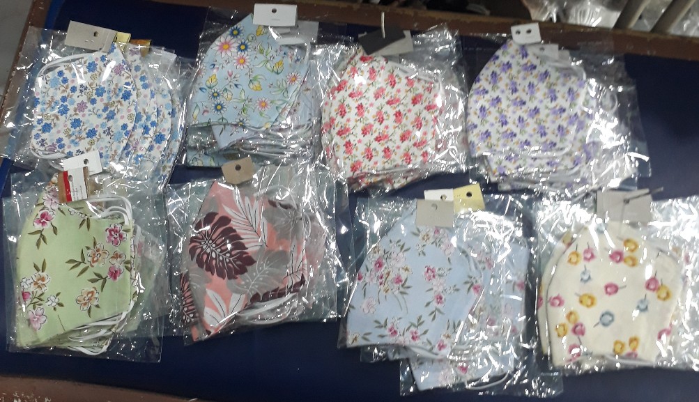 Masker Kain Katun Motif 2 Lapis Ada Tempat Tisu