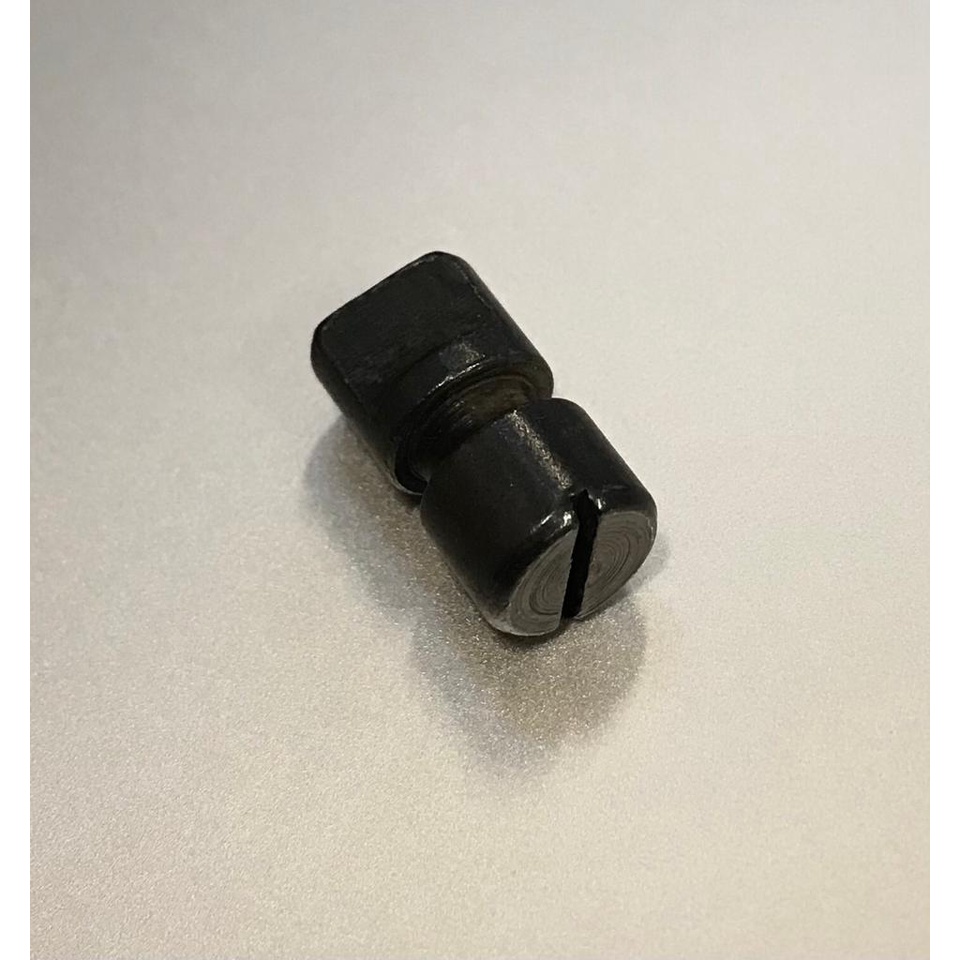 141652-001 Oil Adjusting Bracket Mesin Jahit Lubang Kancing Brother B814 141652001