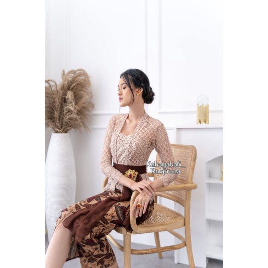 KEBAYA KUTUBARU SEMI ITALY PREMIUM MILO MOTIF NORVINA KEBAYA BALI MURAH