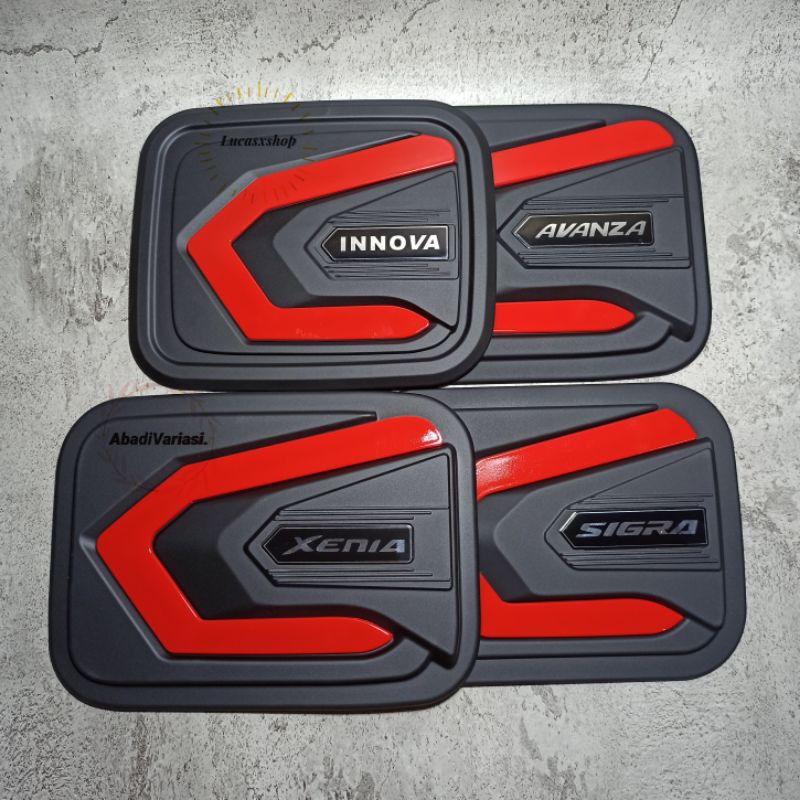 Tank Cover Mobil Hitam List Merah