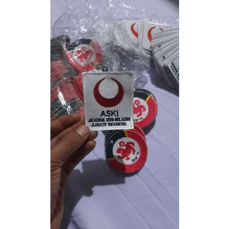 logo karate