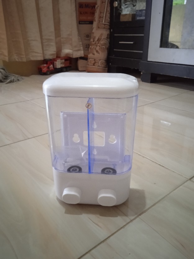 Dispenser Wadah Sabun Cair 2 Tabung