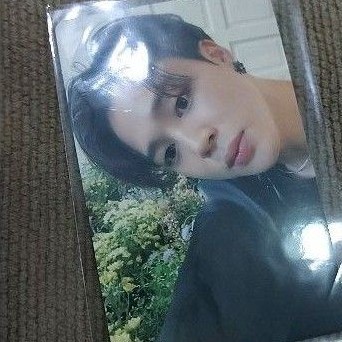 PC Random jimin BE essential [booked]