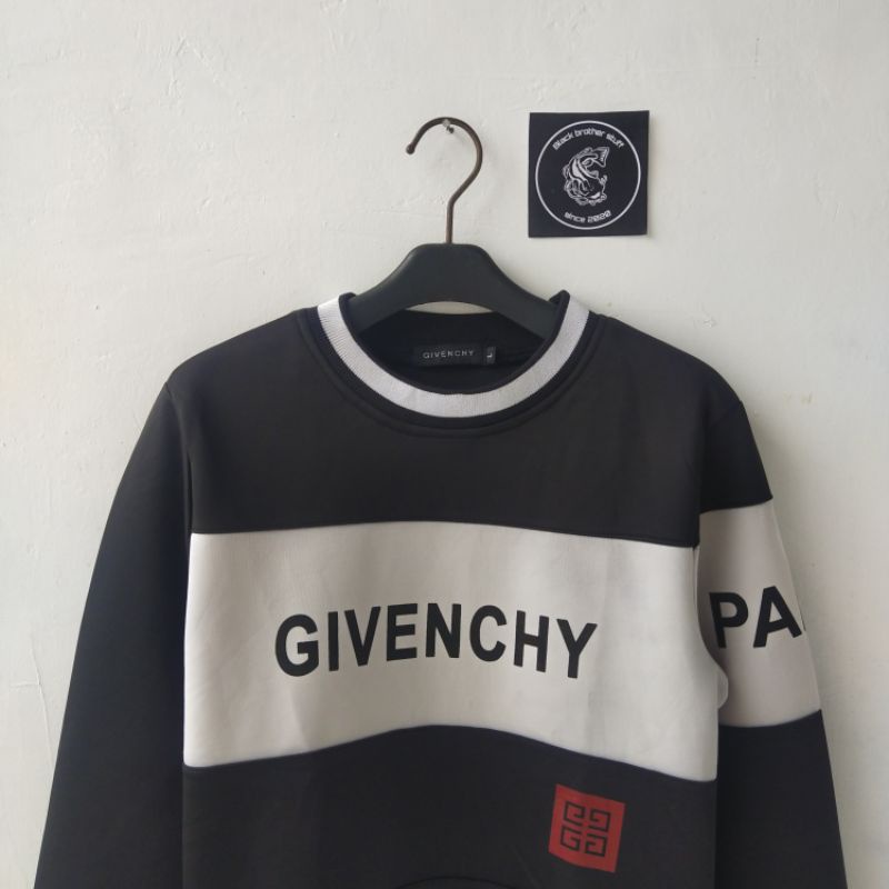 crewneck Givenchy