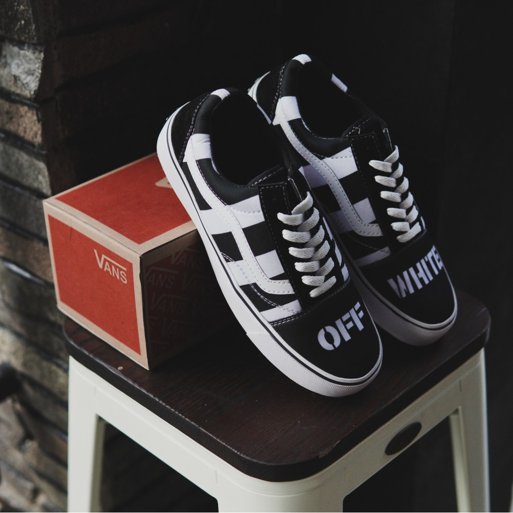 SEPATU PRIA VANS OLDSKOOL MOTIF TERBARU OFF WHITE