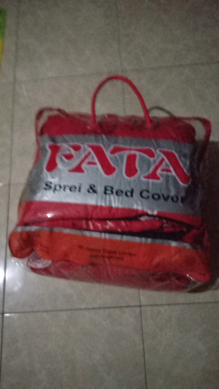 Bed Cover Single Size Tanpa Sprei Motif Red Paris