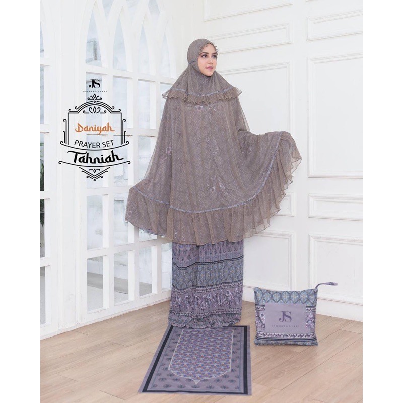 Daniyah prayer set Tahniah by Jawhara Syari
