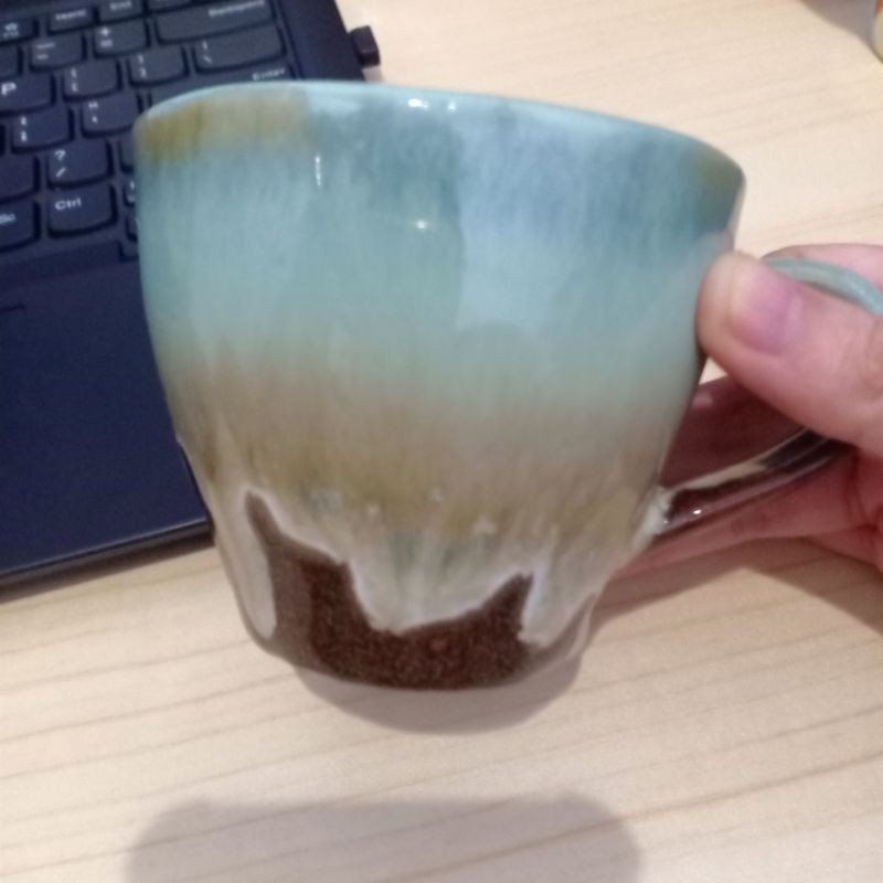 NARUNA OFFICIAL Cangkir Keramik Handle Latte Warna Coklat Glosy