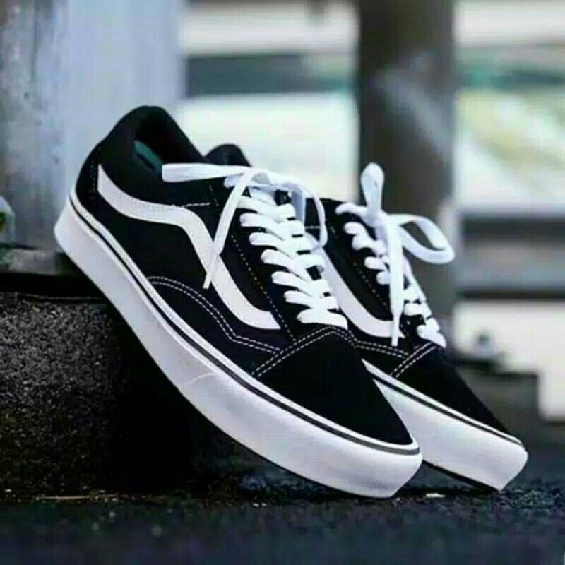 SEPATU VANS OLD SKOOL BLACK WHITE PREMIUM