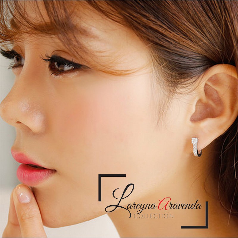 Anting Wanita Titanium Motif Kristal Crystal Vertikal Unik AT078-3