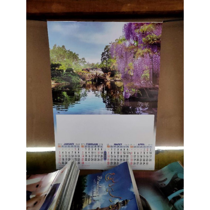 Kalender dinding caturwulan 2021 / kalender dinding / Taman Jepang
