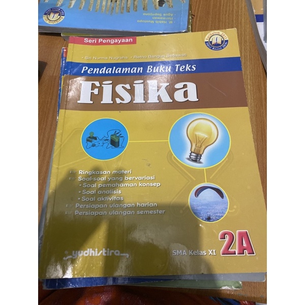 Buku PBT FISIKA 2A kelas 11 SMA YUDHISTIRA