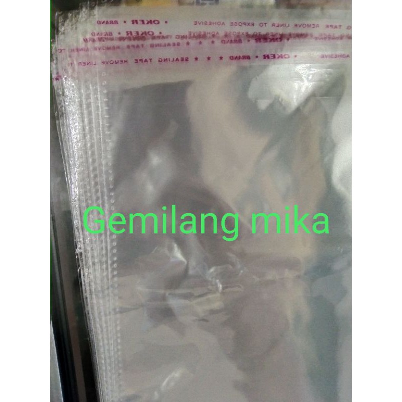 Plastik OPP baju 30 x 38 isi 100 lembar