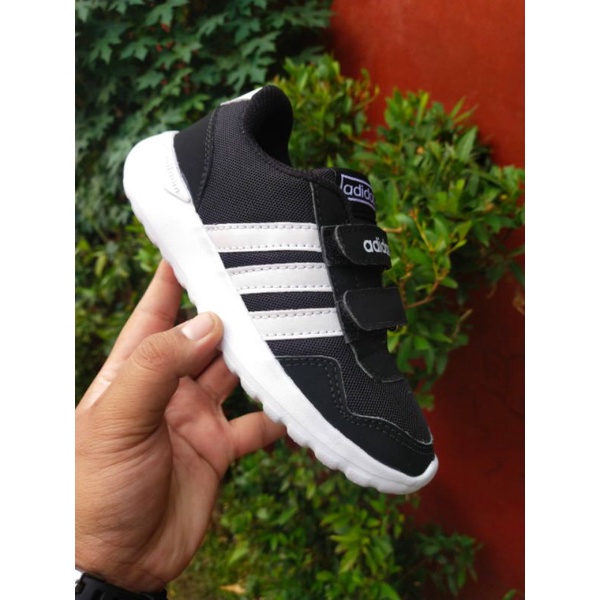 SEPATU SEKOLAH ANAK ADIDAS CLOUDFOAM PEREKAT VELCRO