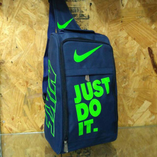 NEW tas jinjing tempat sepatu nike itam polyster d300 grosir murah / TAS SEPATU