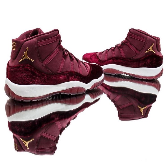 AIR JORDAN 11 RED VELVET