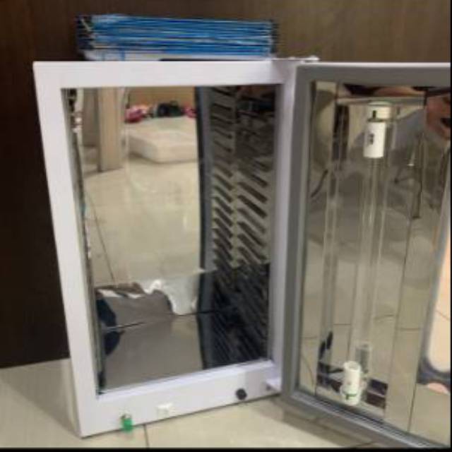 UV sterilizer cabinet / sterilisasi ultraviolet / mesin steril alat medis + 10 trays / dental tray