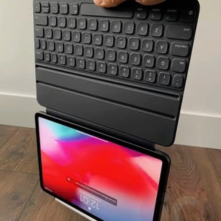 Apple smart keyboard folio for iPad PRO 11 // smart