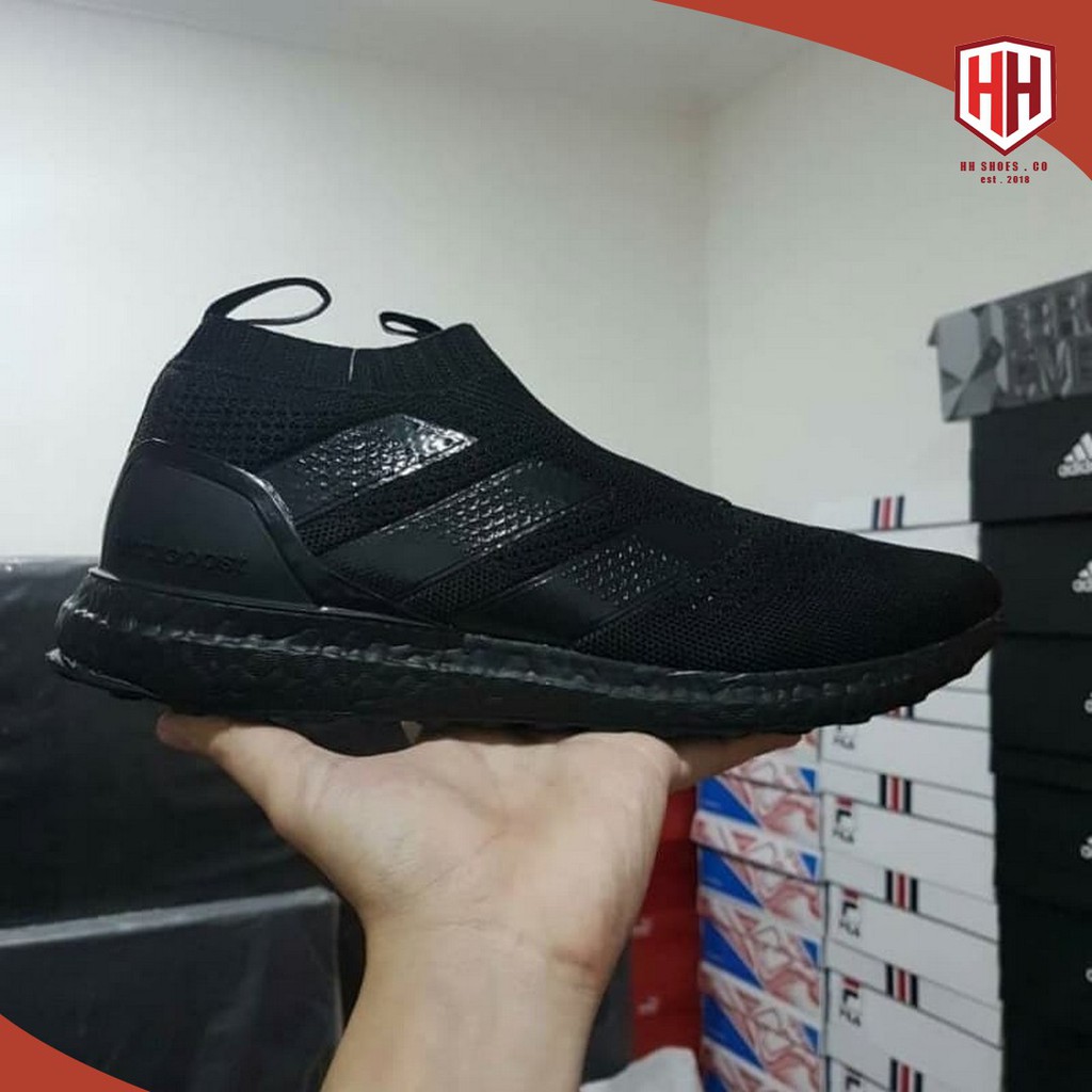 ultraboost black ltd