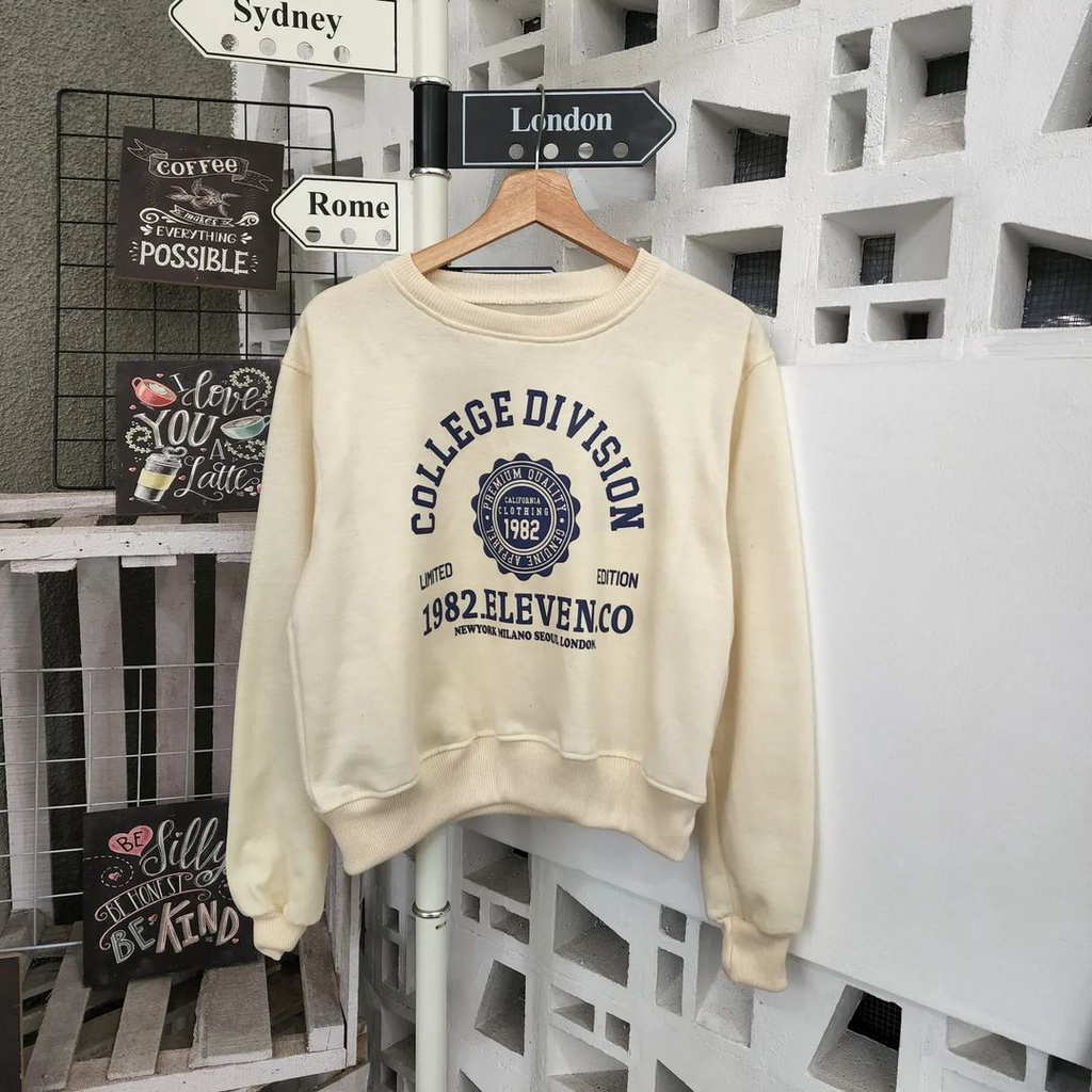 Zanah Sweater Crop College Division Bahan Pleece Korean Style