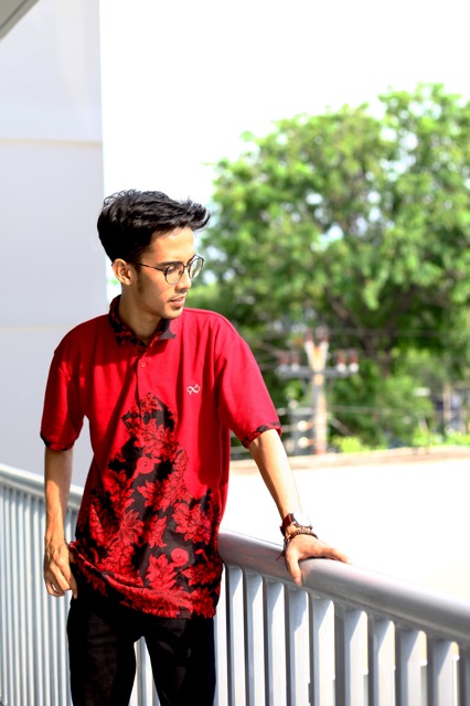 Loyal Kaos Polo Batik Maroon Modern Pria M L XL XXL