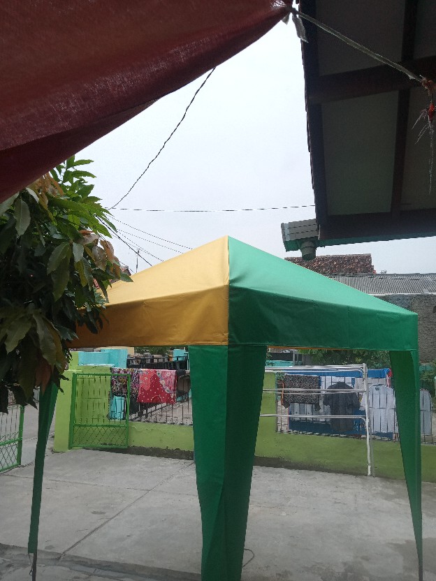 Kain Atap Untuk Tenda Cafe Ukuran 2x2m<br />/ Terpal Tutup Atap Tenda 2x2