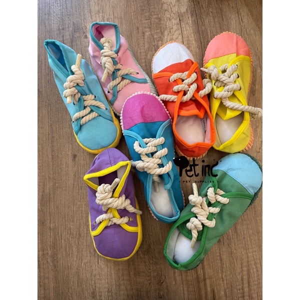 Premium korea shoes with rope and squeaky toy