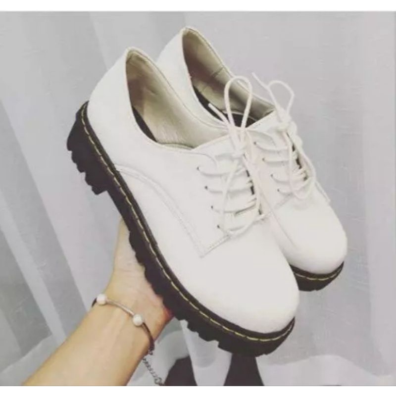 Docmart anabel / sepatu Oxford wanita / sepatu wanita / bisa bayar di tempat (cod) / sepatu fashion