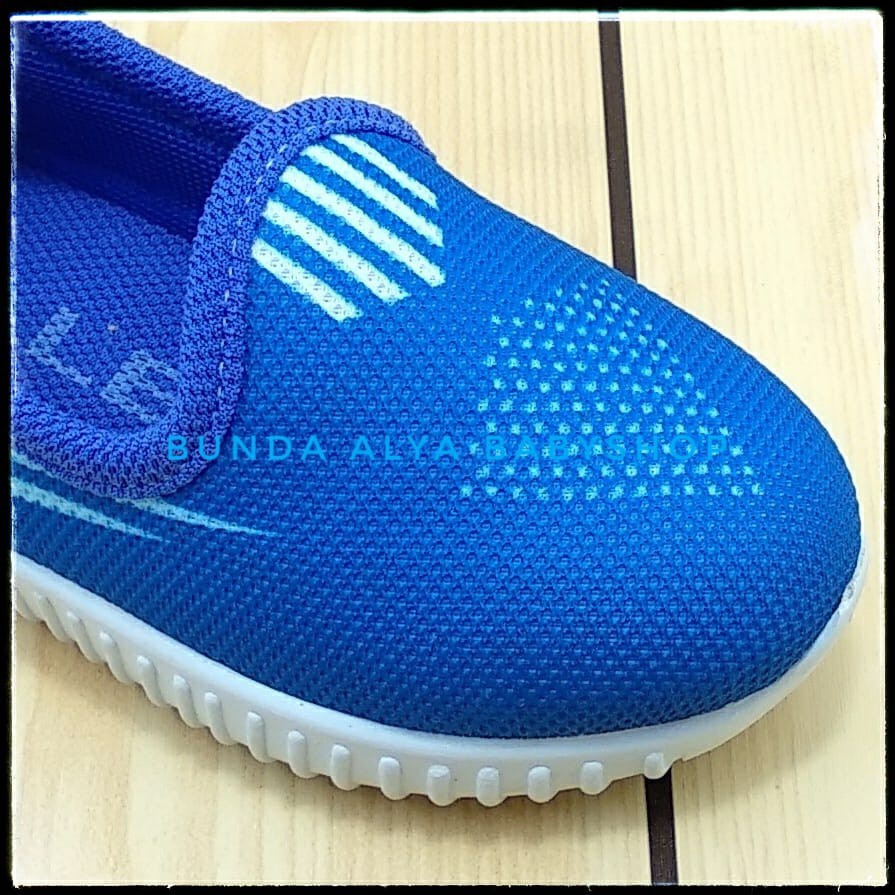 Sepatu Anak Laki Usia 1 2 3 4 5 6 Tahun Size 22 - 35 Garis BIRU - Sepatu Anak Cowok Cewek Alas Karet Anti Licin