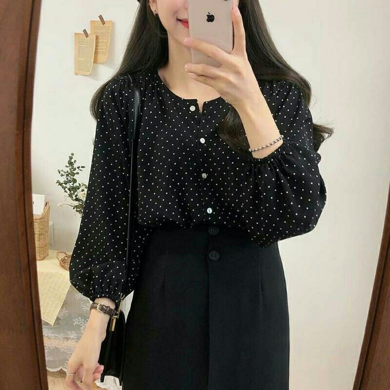 Baju Atasan Fashion Muslimah Kayoung Blouse Hitam dan Putih Korean Styles