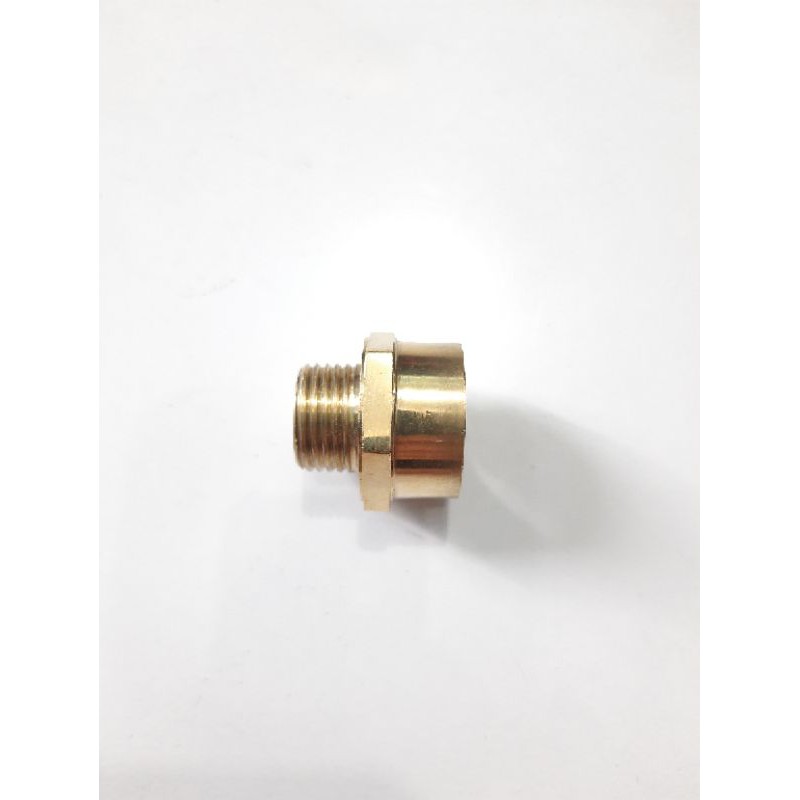 Sok kran pendek Drat dalam 3/4&quot; × Drat luar 1/2&quot; KUNINGAN
