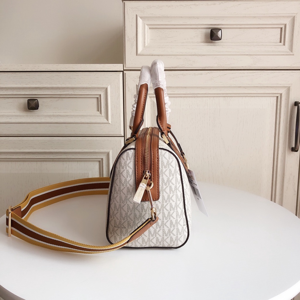[Instant/Same Day]016   M-K New  Michael Kors   Hayes Small Boston Broadband Handheld Messenger Bag Pillow Bag  ztb