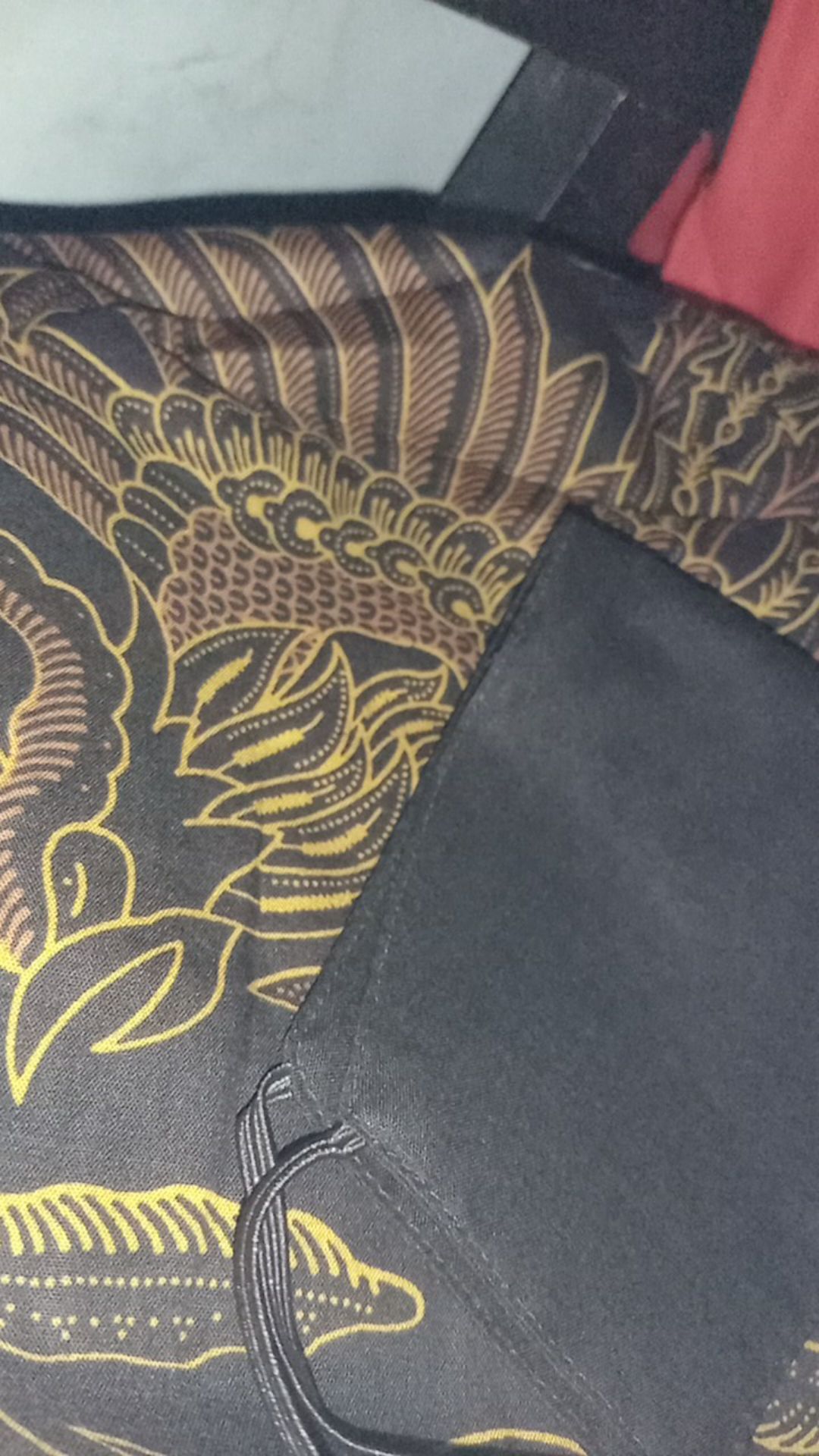 Kemeja Panjang Batik Arthur Arisha