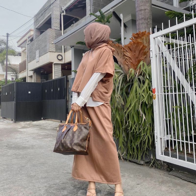 FIKA ONE SET OUTWEAR VEST HOODIE ROMPI OVERSIZE / ROK SKIRT | Moon_Collect