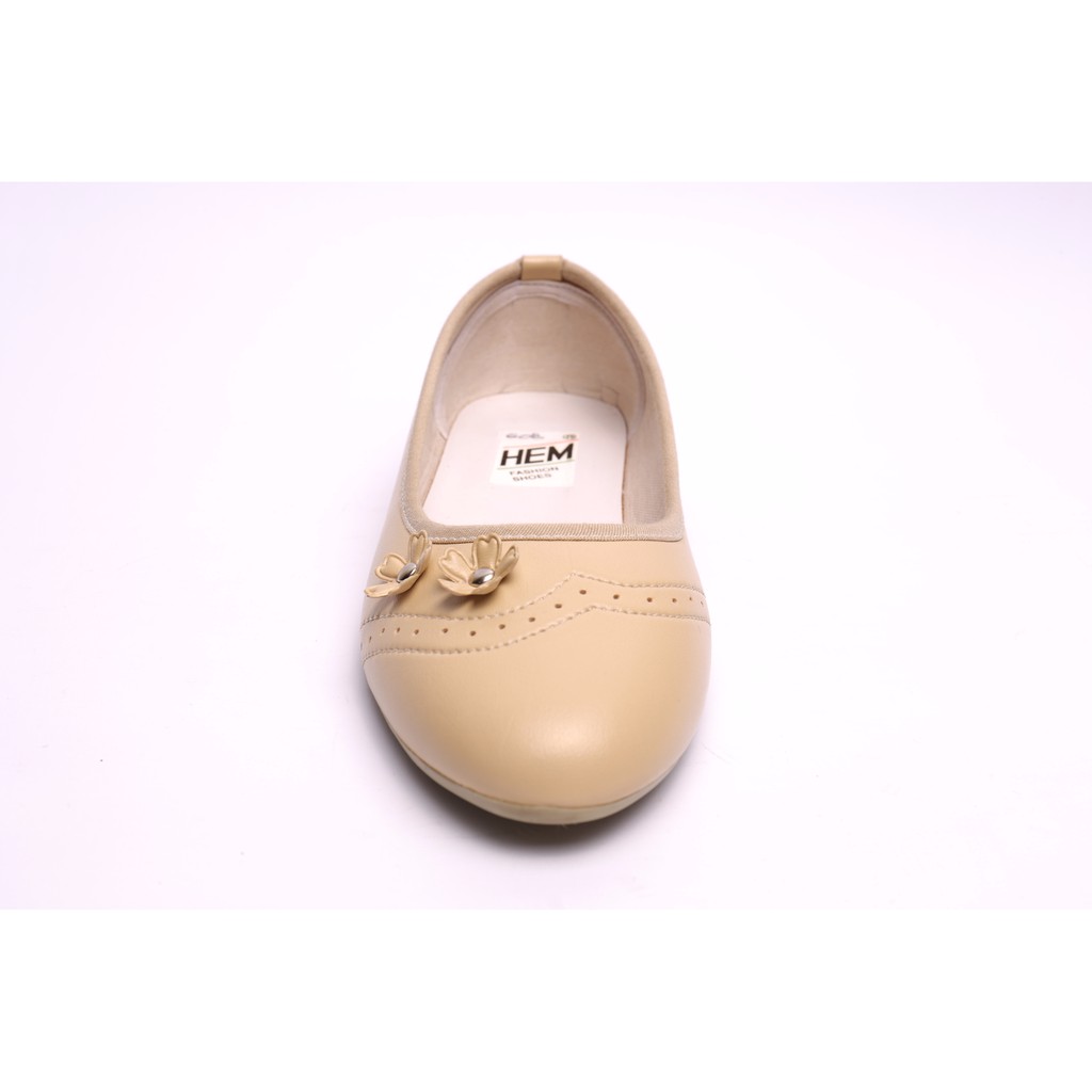 TERLARIS Sepatu Wanita Flatshoes HEM Cream - 608