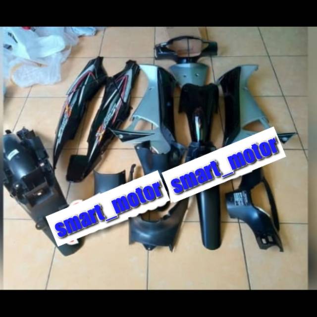 Cover Body Halus Motor Supra X 125 - Silver Hitam Tahun 2005 2006