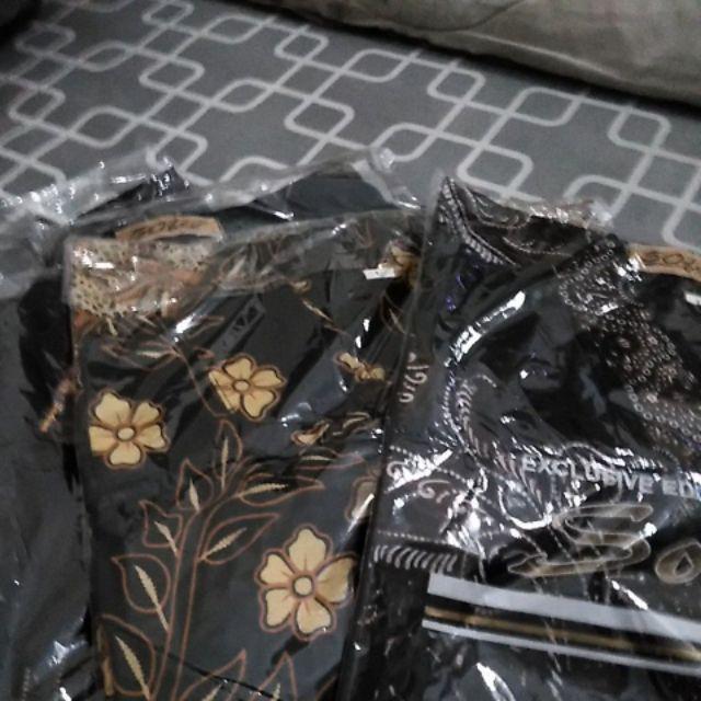 Awangga Kemeja Batik Pria Lengan Panjang