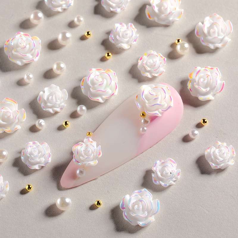 Bunga Resin Warna Putih Dengan Manik-Manik Emas Untuk Dekorasi Nail Art