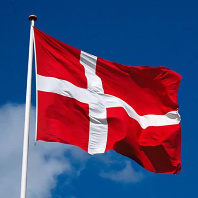 bendera negara Denmark