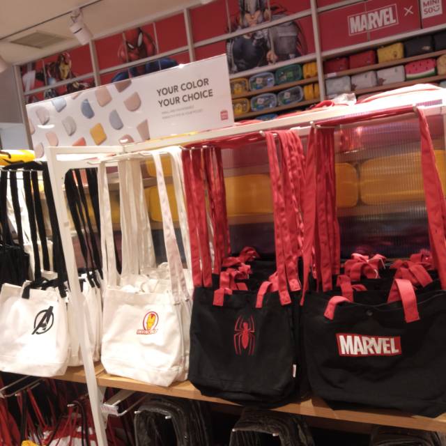 Totebag marvel x miniso