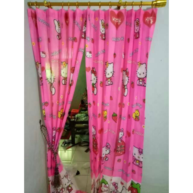 GORDEN HELLO KITTY WARNA PINK UNGU BAHAN KATUN HORDENG KORDEN TIRAI GORDEN JENDELA PINTU KARAKTER