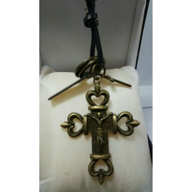 Kalung Fashion Salib Perak Bakar