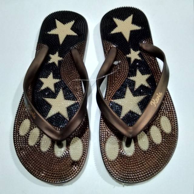 SANDAL  JEPIT berduri lembut