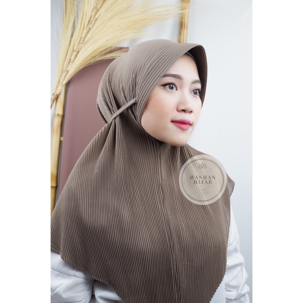 𝗛𝗮𝗻𝗵𝗮𝗻 𝗛𝗶𝗷𝗮𝗯 - Bergo Plisket Tali Ceruty Maryam (Hijab Instan Plisket)