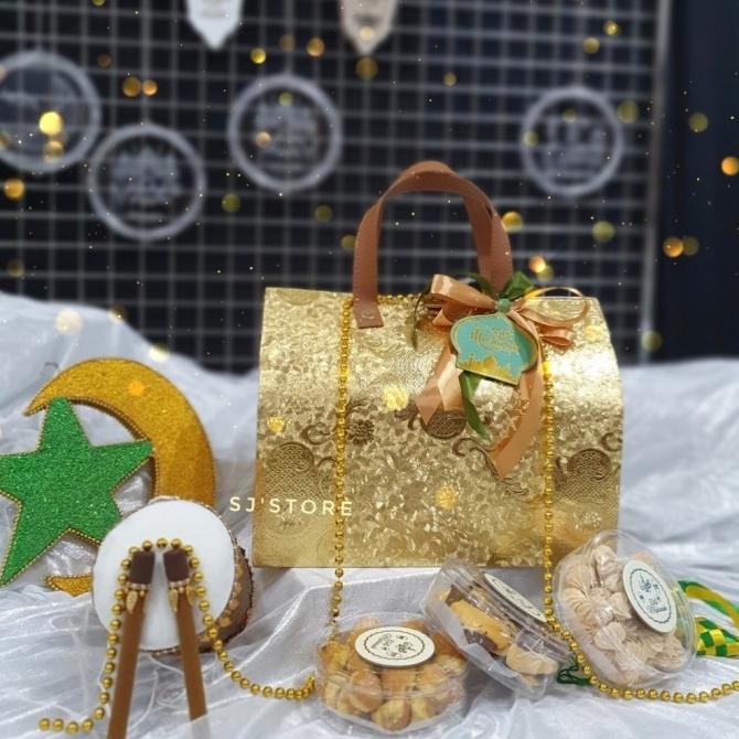 

BOX KUE KERING LEBARAN HAMPERS ISI 6 TOPLES BAGUS MOTIF SCS543D3