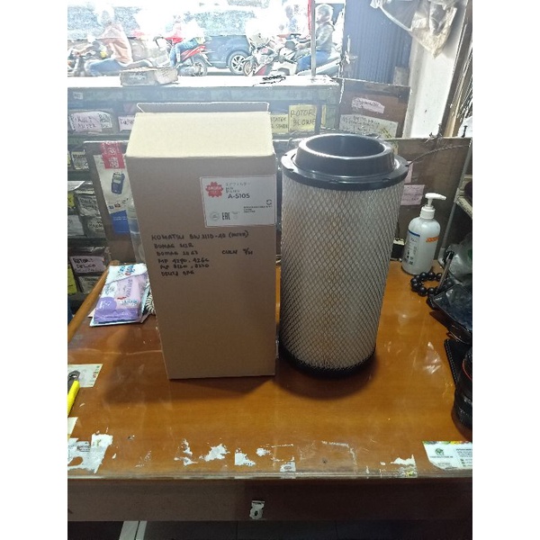 Sakura Air Filter Udara A-5105 Komatsu BW211D-40 (Outer), Bomag 212 R, Bomag 211 G3, MF 4270, MF 426